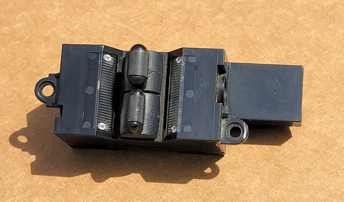 4/4 チェロ　ヴィンテージ 1992-1996 CORVETTE C4 FACTORY DRIVER SIDE MASTER WINDOW