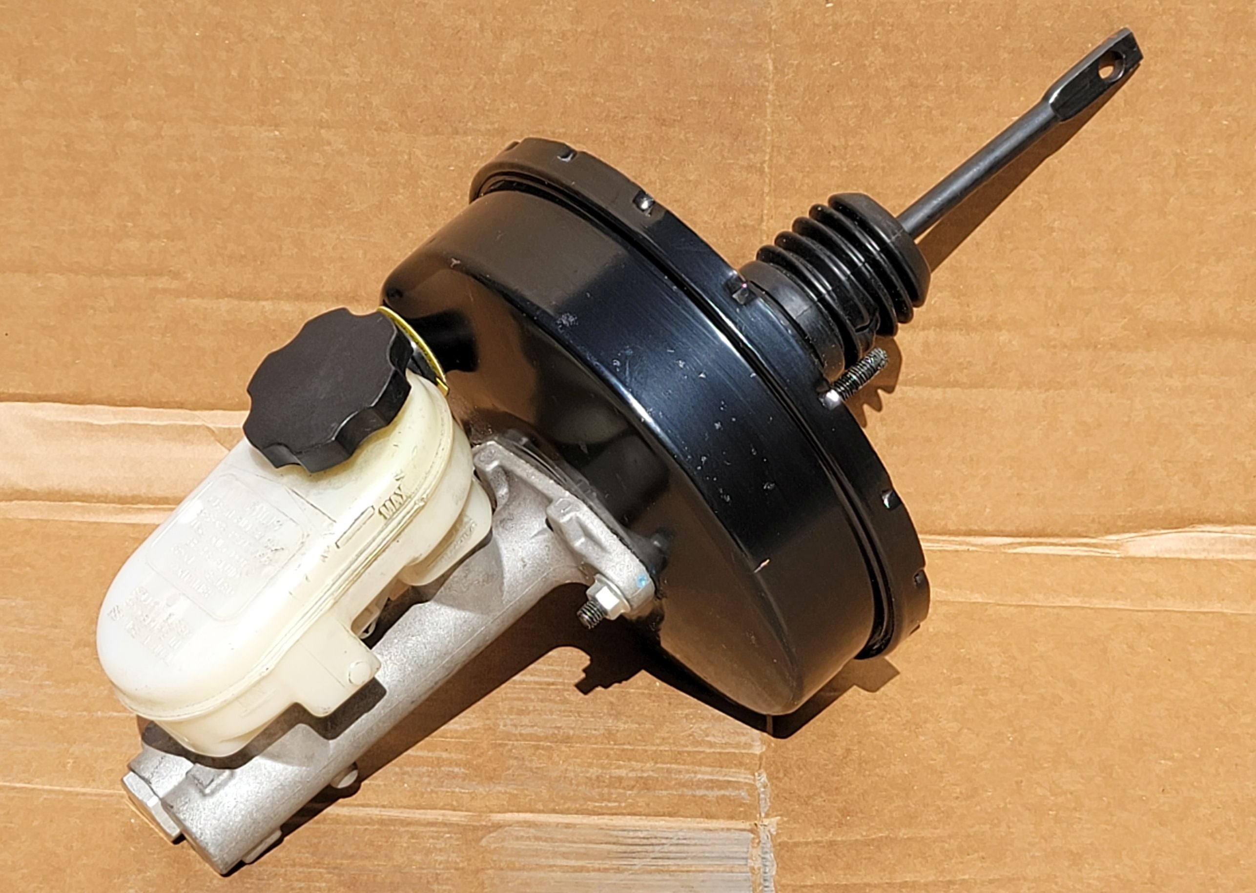 thumbnail image 2 of Mid America Motorworks High Performance Brake Master Cylinder With Reservoir For 1986-1996 Corvette C4 2 of 3